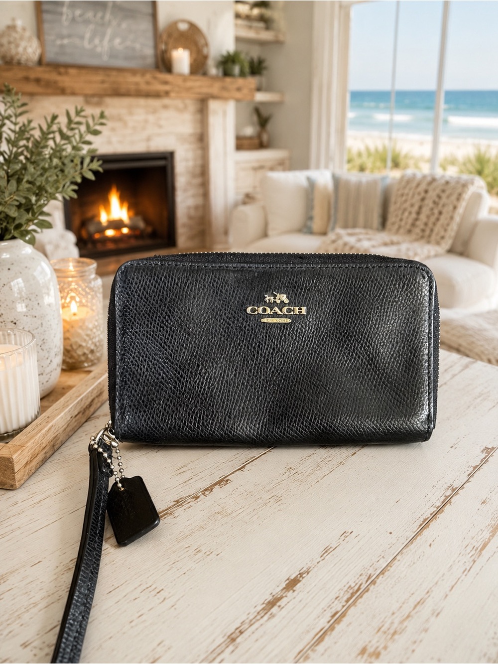 Coach 2014 Black Pebbled Leather Zip Wristlet Wallet with Gold Logo
